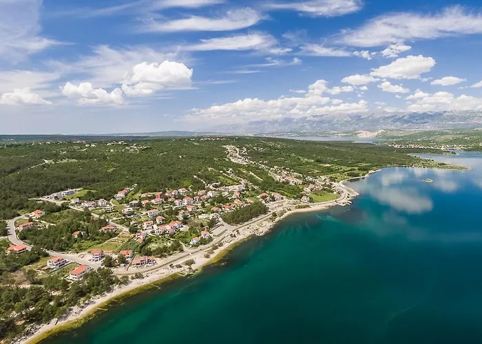 Seafront Noah With Heated Pool