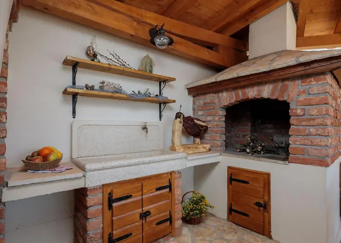 Вилла Seafront Noah With Heated Pool *