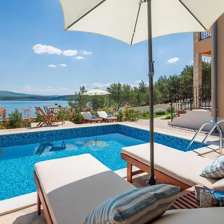 Вилла Seafront Noah With Heated Pool *