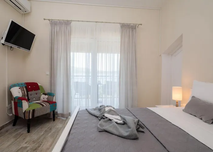 Seafront Noah With Heated Pool * Pridraga